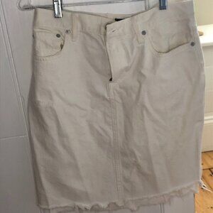 Able denim skirt (White, distressed)